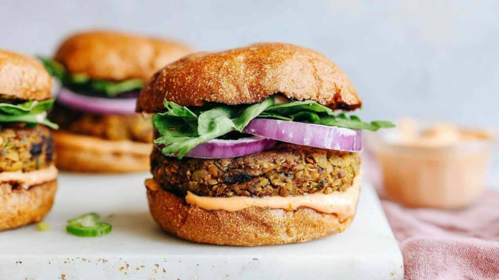 crispy lentil burgers - featured image