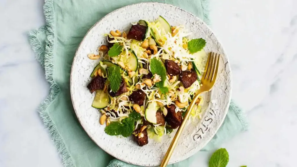 spicy tempeh and rice noodle salad - featured image