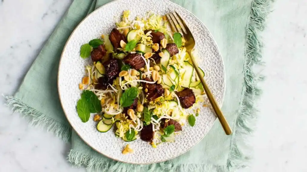 spicy tempeh and rice noodle salad preparation steps