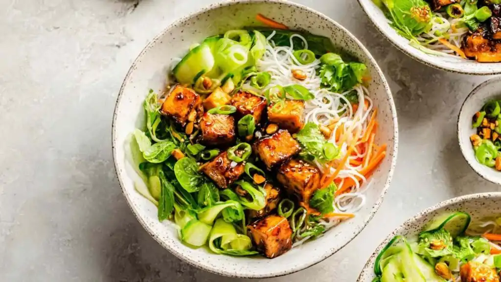 Vietnamese Chicken Noodle Bowls preparation steps